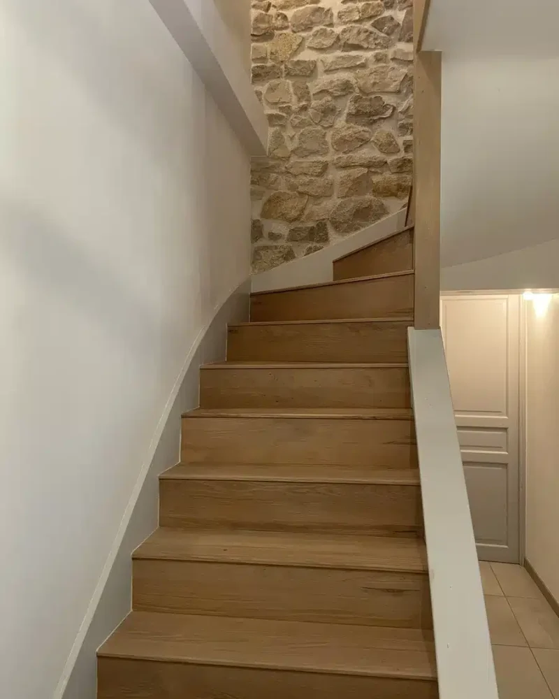 Réalisation menuiserie intérieure, EMA Pose, menuisier agenceur, à Naisey-les-Granges