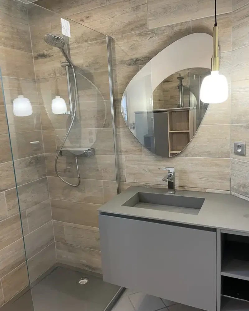 Réalisation salle de bains, EMA Pose, menuisier agenceur, à Naisey-les-Granges